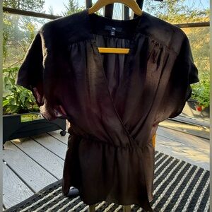 GAP Black Pleated Blouse with Short Sleeves and Mandarin Collar